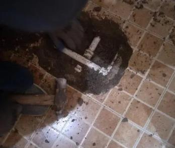 白山卫生间漏水维修公司为您分享下卫生间渗水如何处理及注意事项